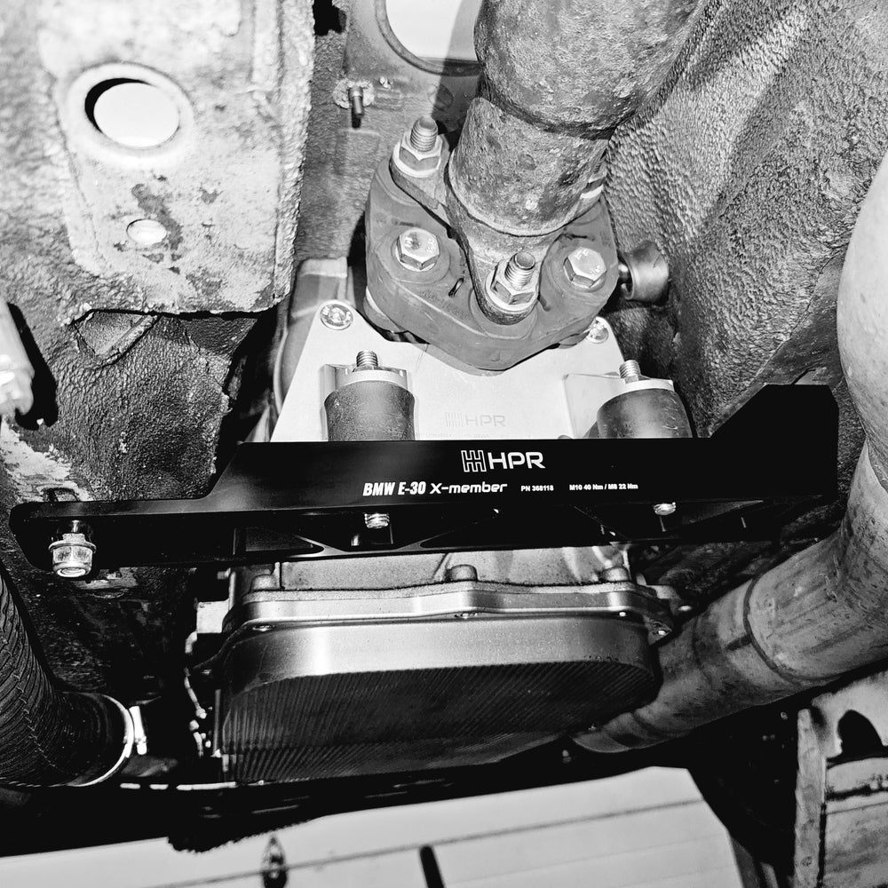8HP BMW E30 conversion kit, mounted under a BMW E30 transmission tunnel.